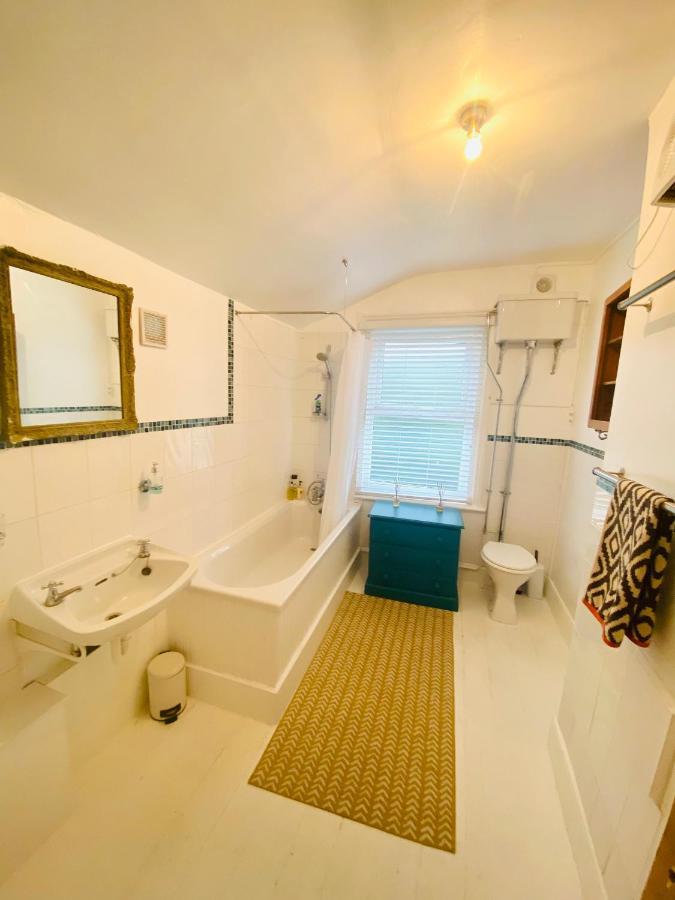Lovely Seaside Town House Hastings Bagian luar foto